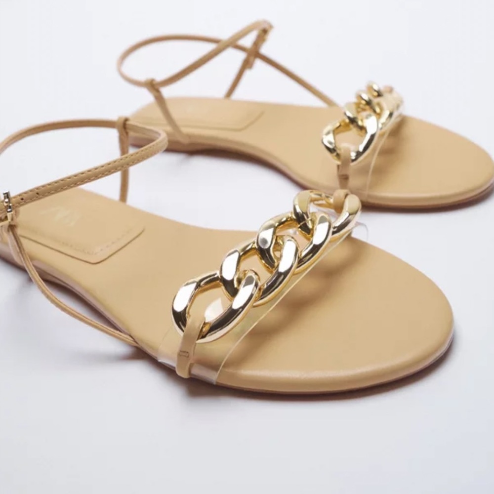 New ZARA flat sandals. Size 40.
